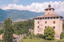 Castel Nanno estate ApT Val di Non Nanno picnicgiardini(C)Paolo Crocetta Green Fly 